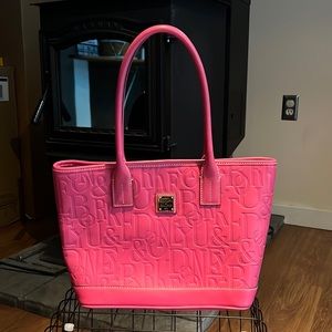 Dooney & Bourke tote